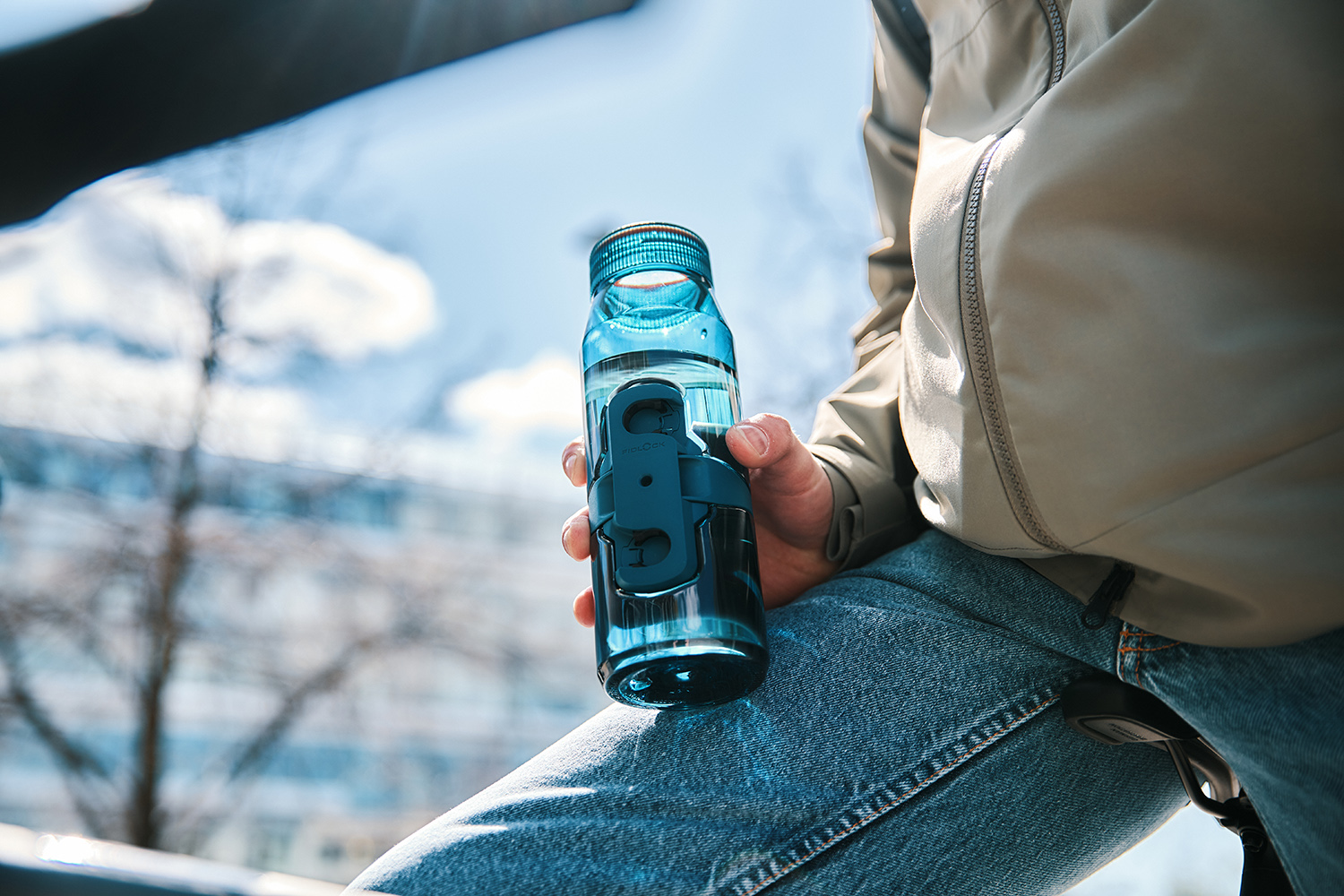 Fidlock TWIST LIFE bottles. 700ml. + Bike Base and Connector Kits